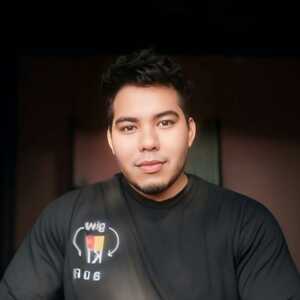 Dennis Hernandez
