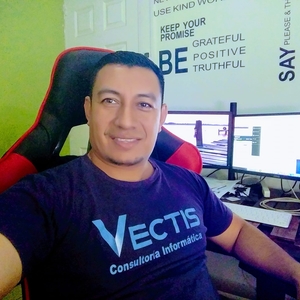 Joaquin Flores