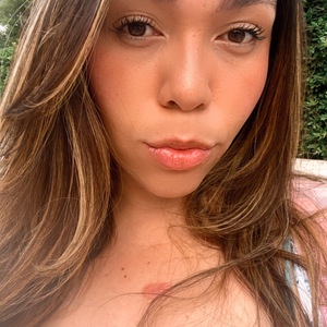 Isana  Carneiro