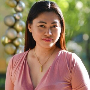 Lee, Mary Grace Roca