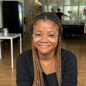 Kemi Bello