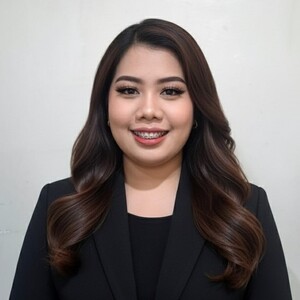 Janine Crystel Ragel