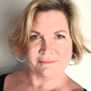 Karen Van Straaten
