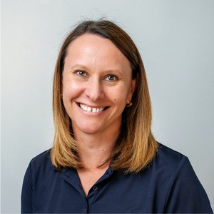 Lynn W Mason