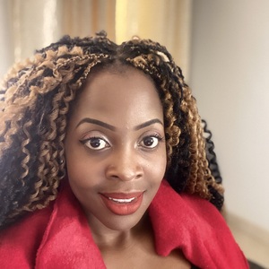 Lindsay Mukonoweshuro