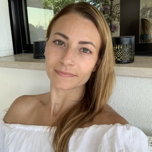 Ada Jez