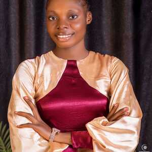 Omowumi E Kolawole