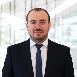 Arif Hadergjonaj