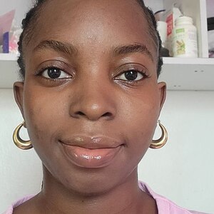 Folakemi Flora Olufemi