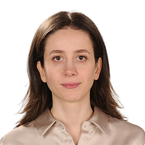 Simge Bayraktaroglu