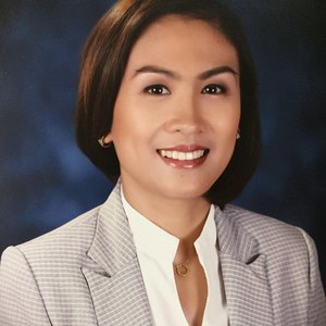 Carla P. Yglopaz, Mba