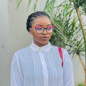 Sandra Njongolo