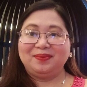 Vanessa Puno