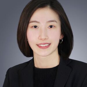 Moira Zhou