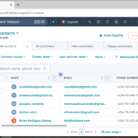 managing customers records using hubspot