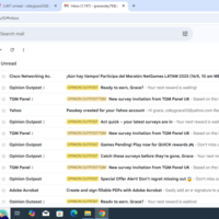 Email management using label to organise 
