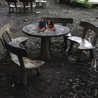  The couple dwarf on the table :)
